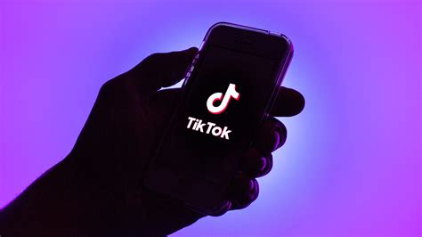 TikTok is raising the age requirement for TikTok Live,。